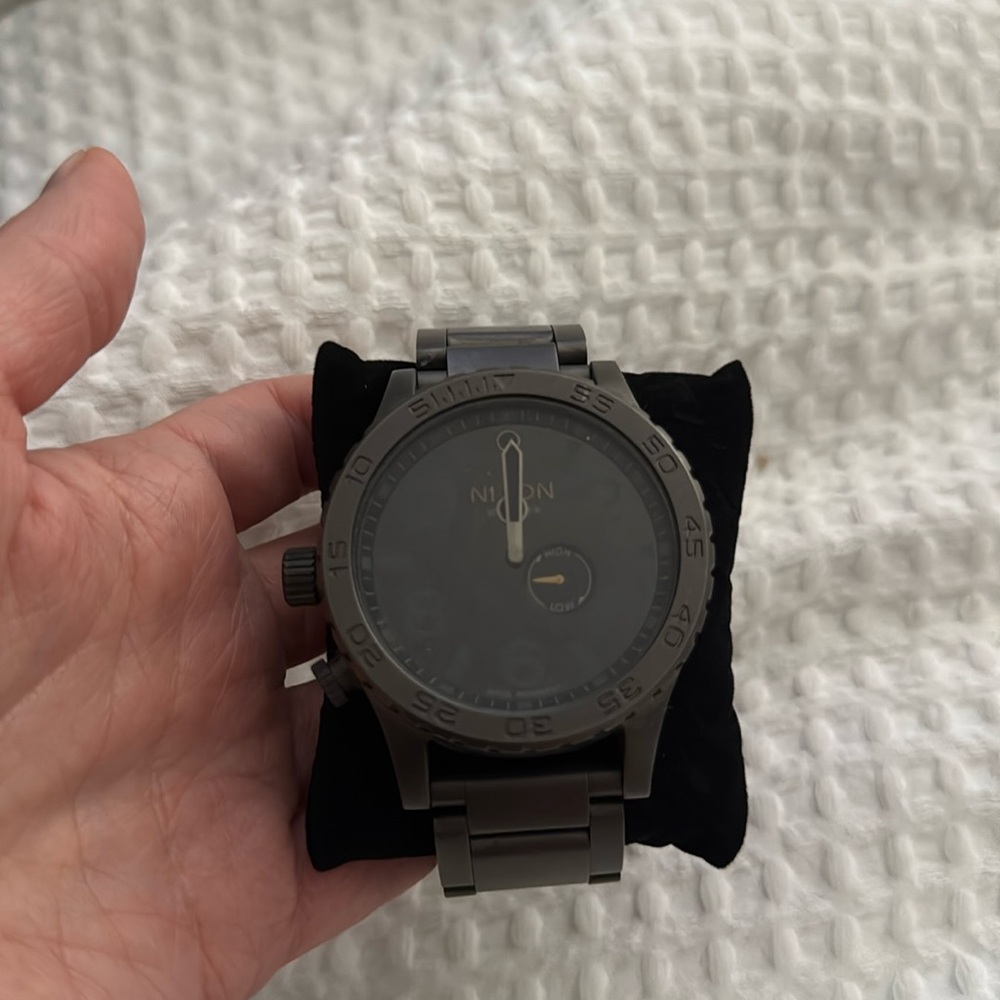 Nixon watch